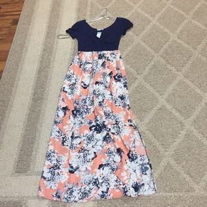 Gillis V Neck Maxi Dress Size S